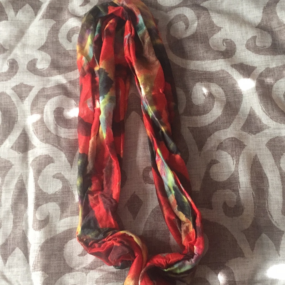 Fall infinity scarf. - Picture 2 of 2
